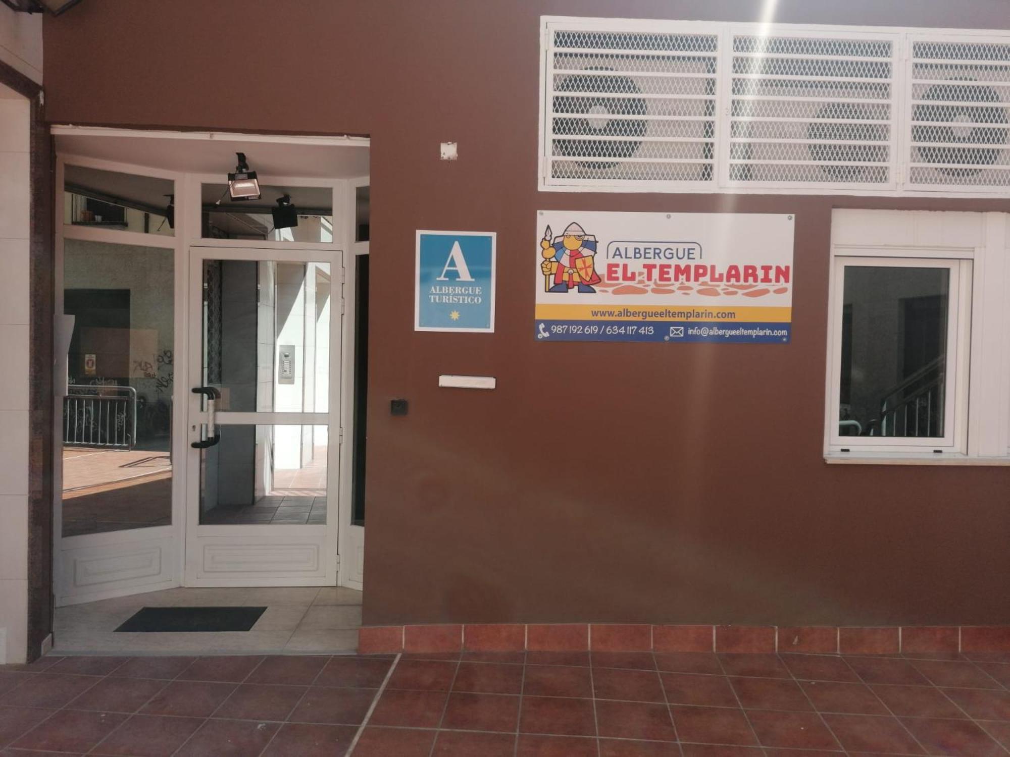 Albergue El Templarin بونفيراذا المظهر الخارجي الصورة