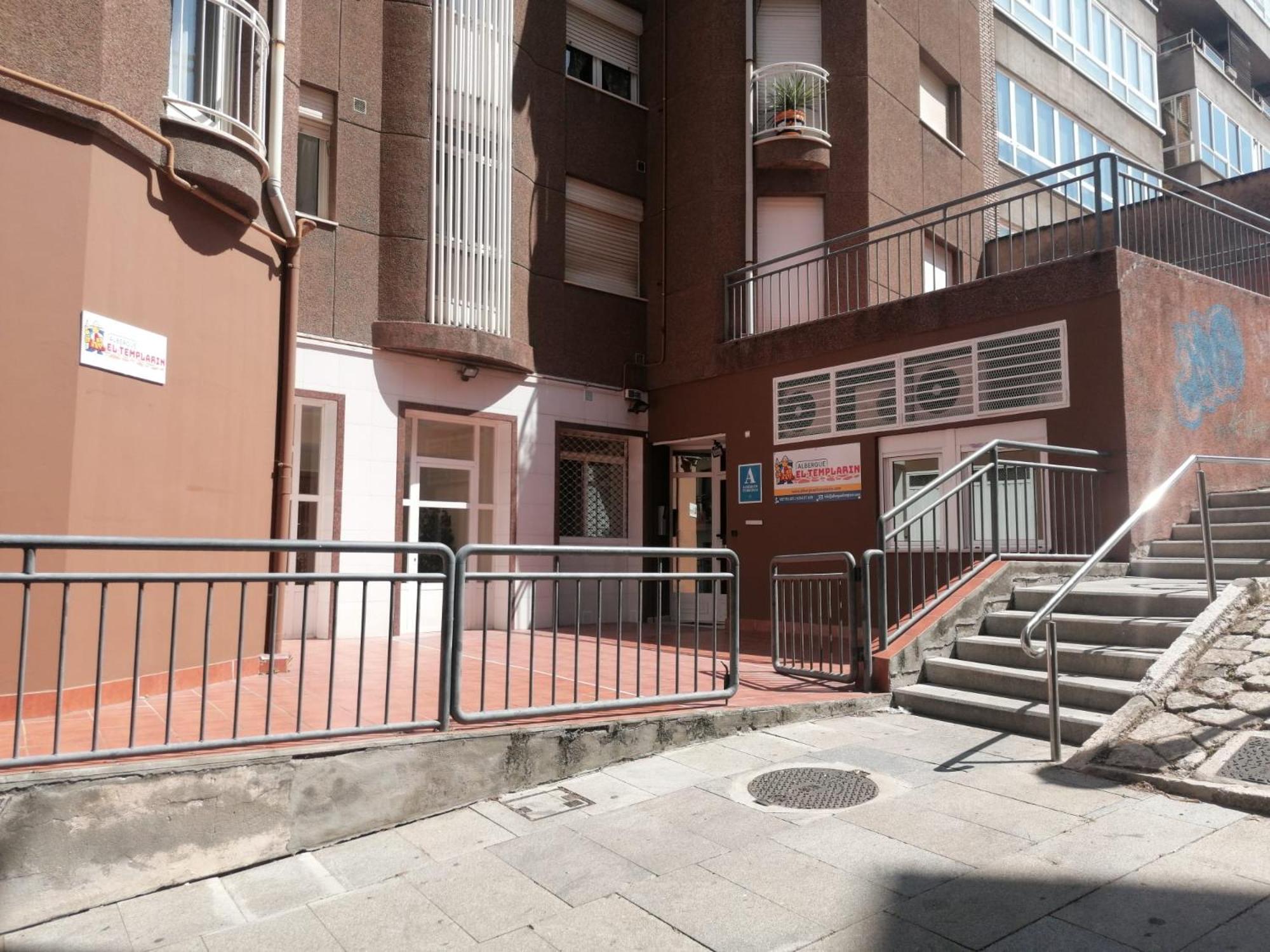 Albergue El Templarin بونفيراذا المظهر الخارجي الصورة
